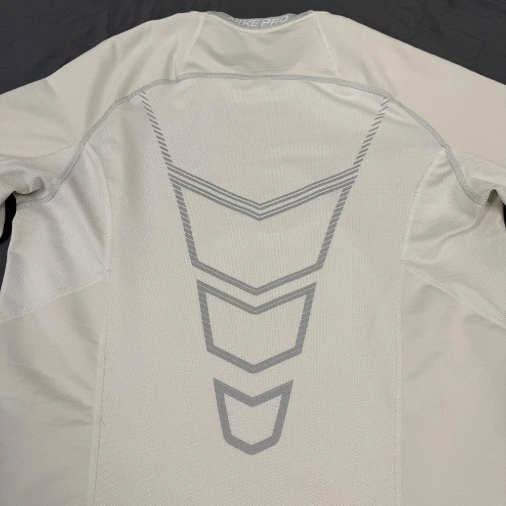 Vtg Nike Pro Dri-FIT Mens L Fitted Long-Sleeve Base Layer Top White 659814-100